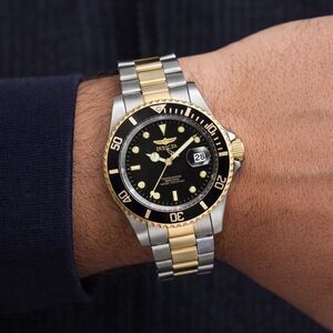 Invicta Pro Diver Men’s Watch Silver/Gold band & black 40mm Dial